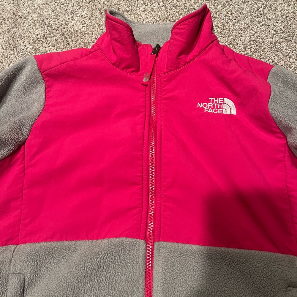 The North Face Girl’s Denali Fleece Jacket